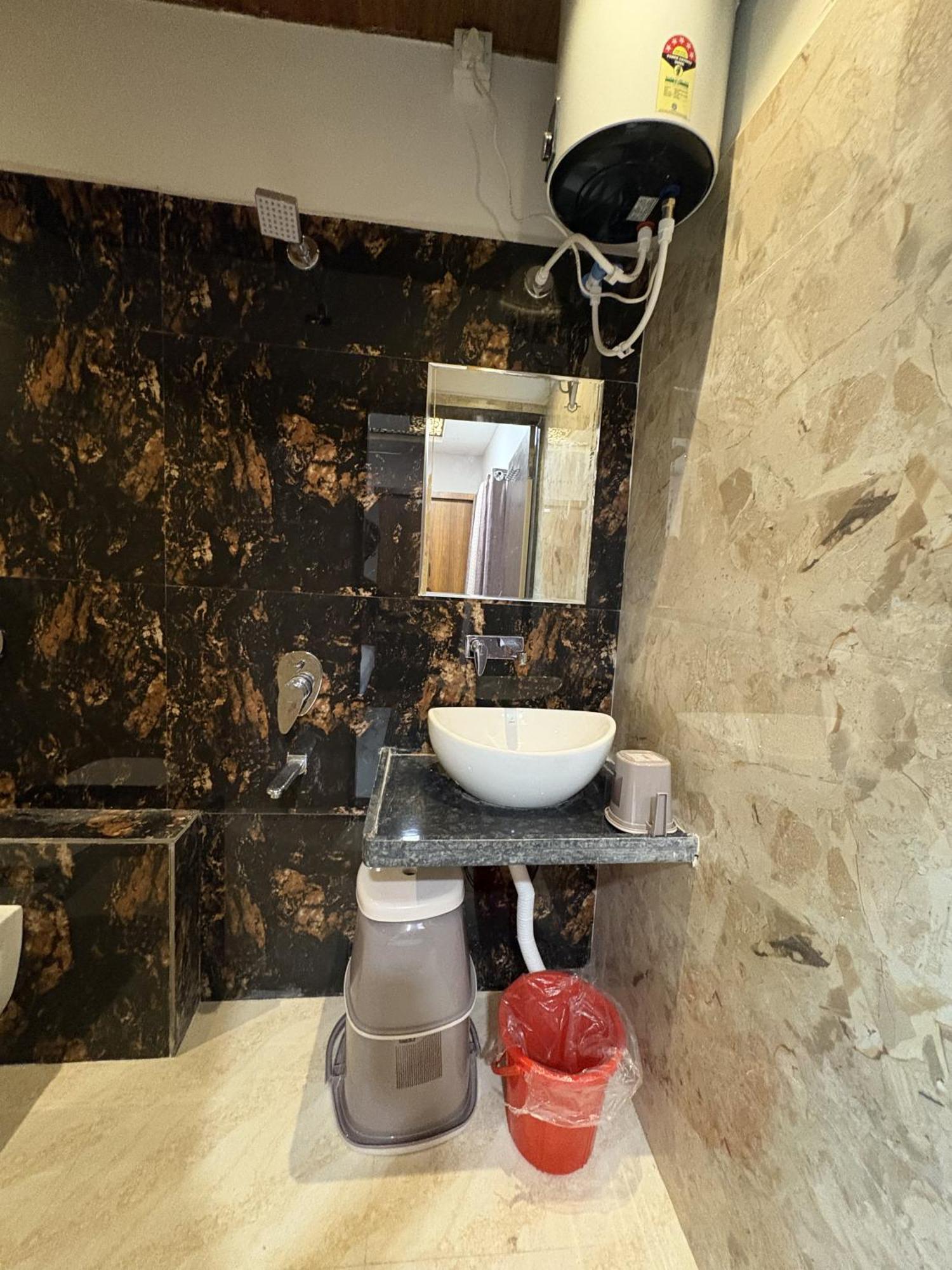 Shree Trilokeshwar Guest House 乌贾因 外观 照片