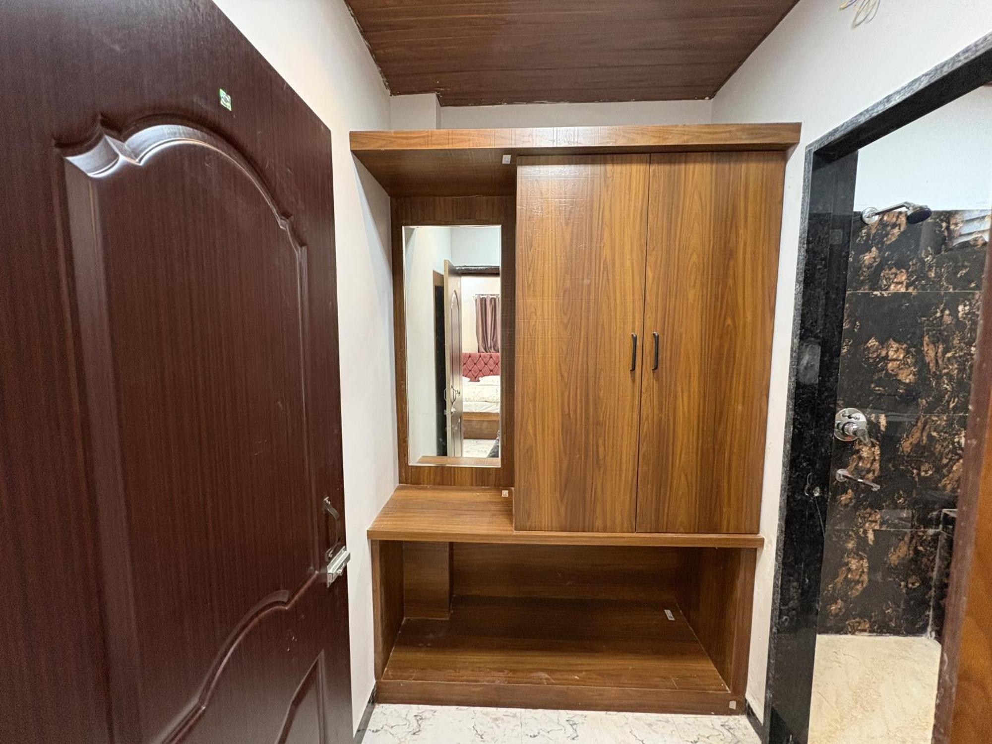 Shree Trilokeshwar Guest House 乌贾因 外观 照片
